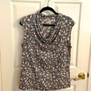 Anne Klein sleeveless top size large.  EUC. Beautiful cowl neck hangs perfectly.